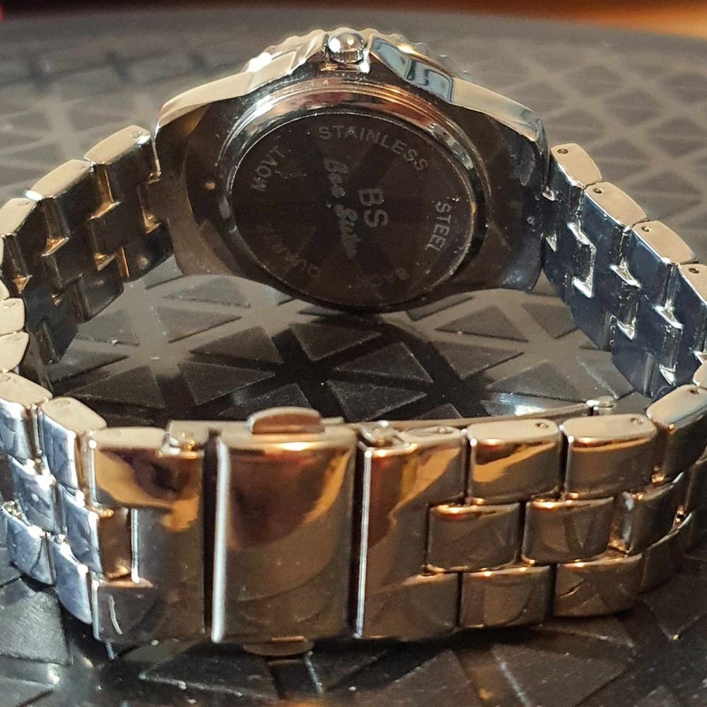 🦋10/$20🦋 Bee Sister Silver Stainless Steel Rhinestone Studded Women's Watch - Picture 3 of 4